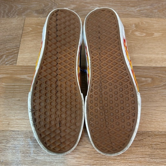 Vans Unisex Custom Flames Fire Sidewall Checkerboard Palm Tree Sneakers - Picture 10 of 12
